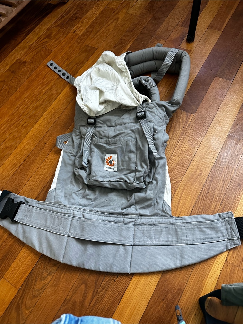 Gray Ergonomic Carrier - Multipurpose front carrier